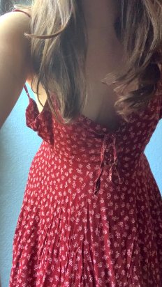 Is This The Right Way To Take Off A Sundress? 😇